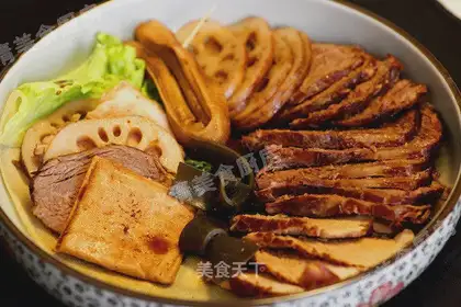 stewed lotus root