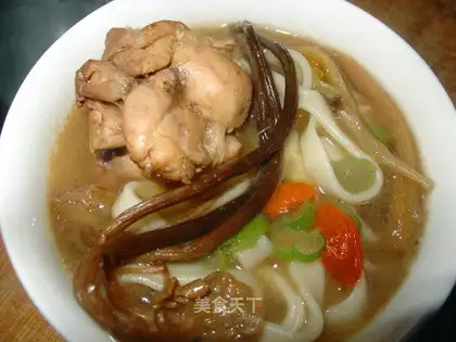 Chicken mushroom noodles