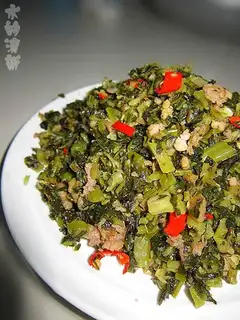 Serve with rice and cabbage roast pork