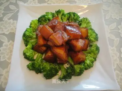 Home-cooked braised pork