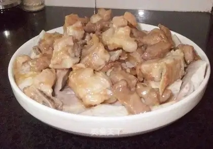 Steamed pork ribs with taro