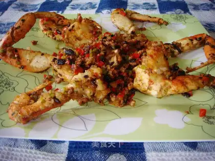 Fried crab in the typhoon shelter