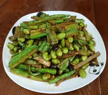 Spicy bean-cracker