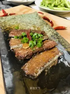 Red-fried fish