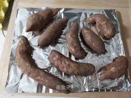 Roast potatoes