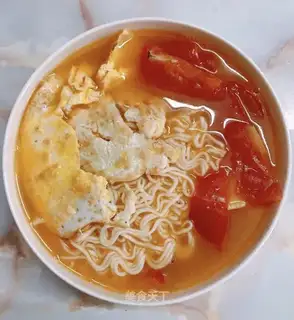 Tomato egg noodles