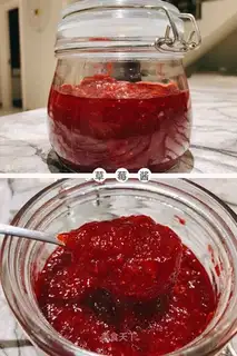 Strawberry sauce