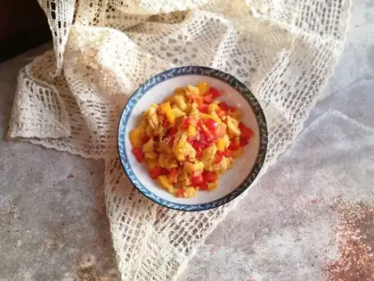 Pepper fried eggs