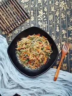 Soccer bean sprouts