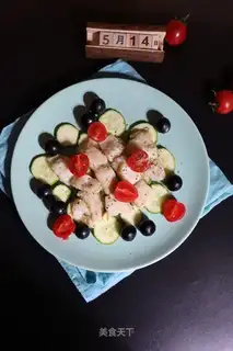 Cucumber saloon salad