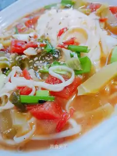 Tomato noodles