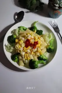 Sprinkled Italian blue salad