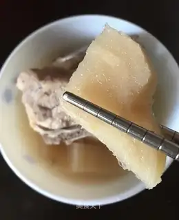 The pink cologne soup