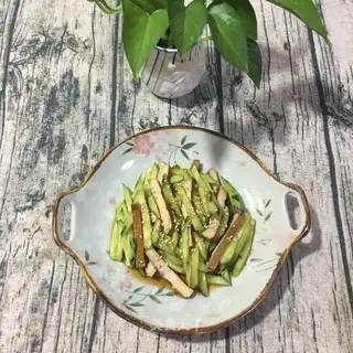 The cucumber dry
