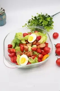 Ham intestinal egg and fruit salad