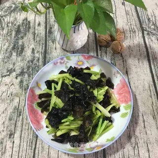 ♪ Coldly fragranced celery ♪
