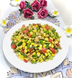 Garlic corn fried meat