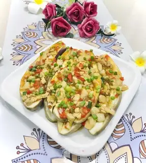 Meat and eggplant