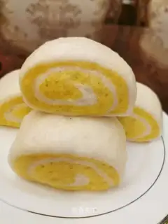 Double-coloured buns