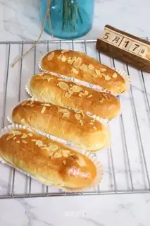 Almond paper and bread