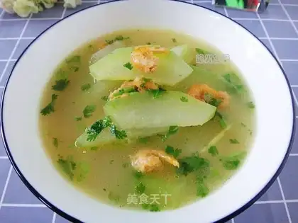 Seameat melon soup