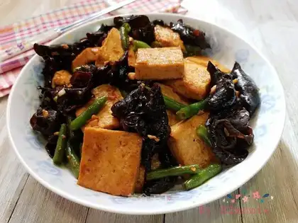 Wood and tofu