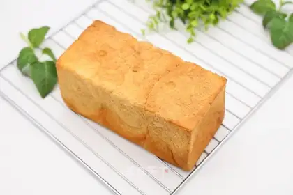 Toast bread