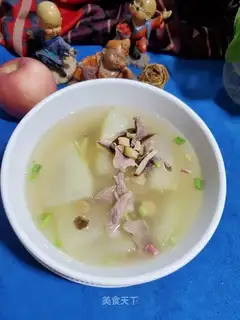 Scrawny cucumber soup