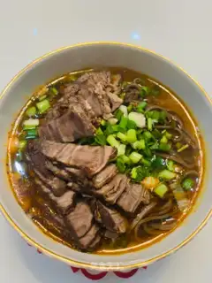 Wheat beef noodles