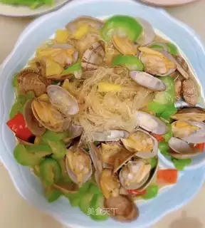 Scrambled clams