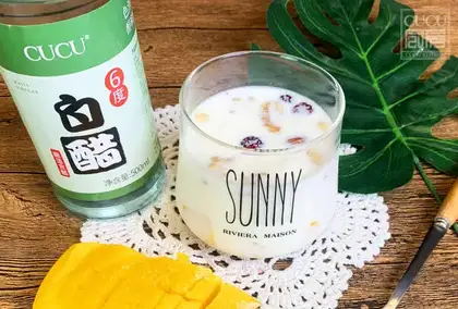 Mango milk, sand and ice