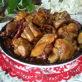 Red chicken thighs