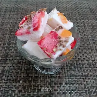 Homemade yogurt
