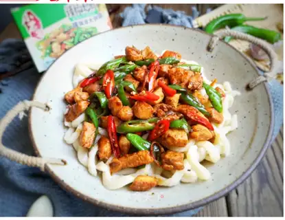 Twin pepper chicken noodles