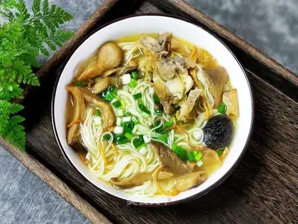 Big bone mushroom noodles