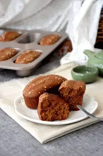 Red-tree cake