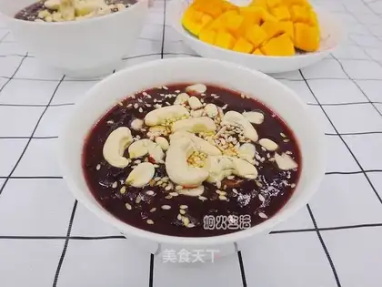 Porridge of cashew nuts