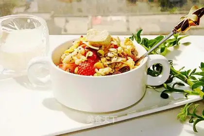 Vegetable cereal salad