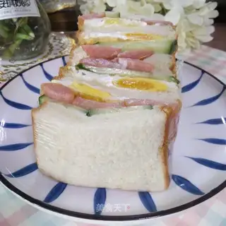 A cucumber sandwich