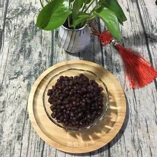 Homemade honey beans