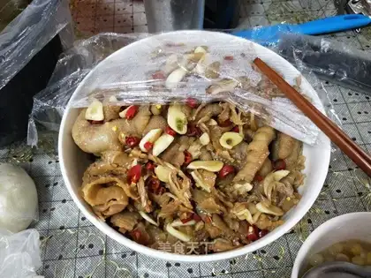 The cock claw