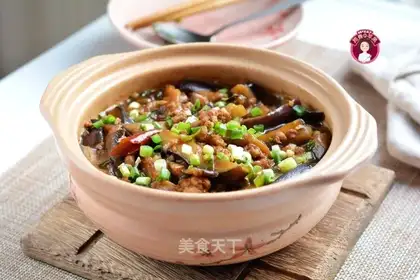 Meat and eggplant