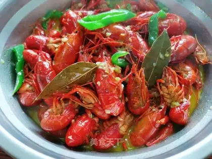 ♪ Golden garlic lobster ♪