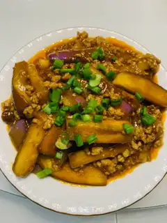 Meat and eggplant