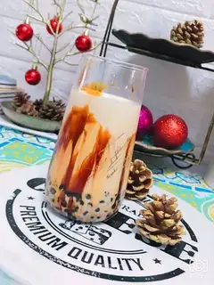 Net pearls of dirty milk tea