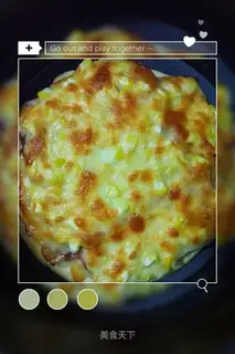 Bacon corn pizza