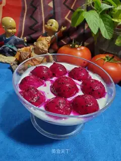 Flamingo yogurt cup
