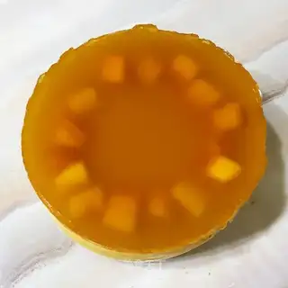 Mango yogurt mousse cake