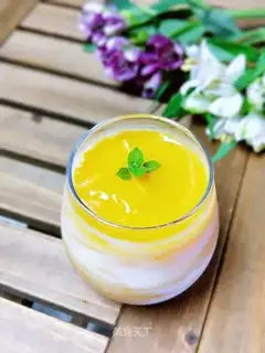 Yogurt mango juice
