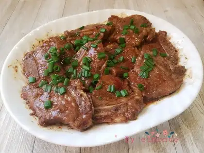 Black pepper steamed cowboy bones